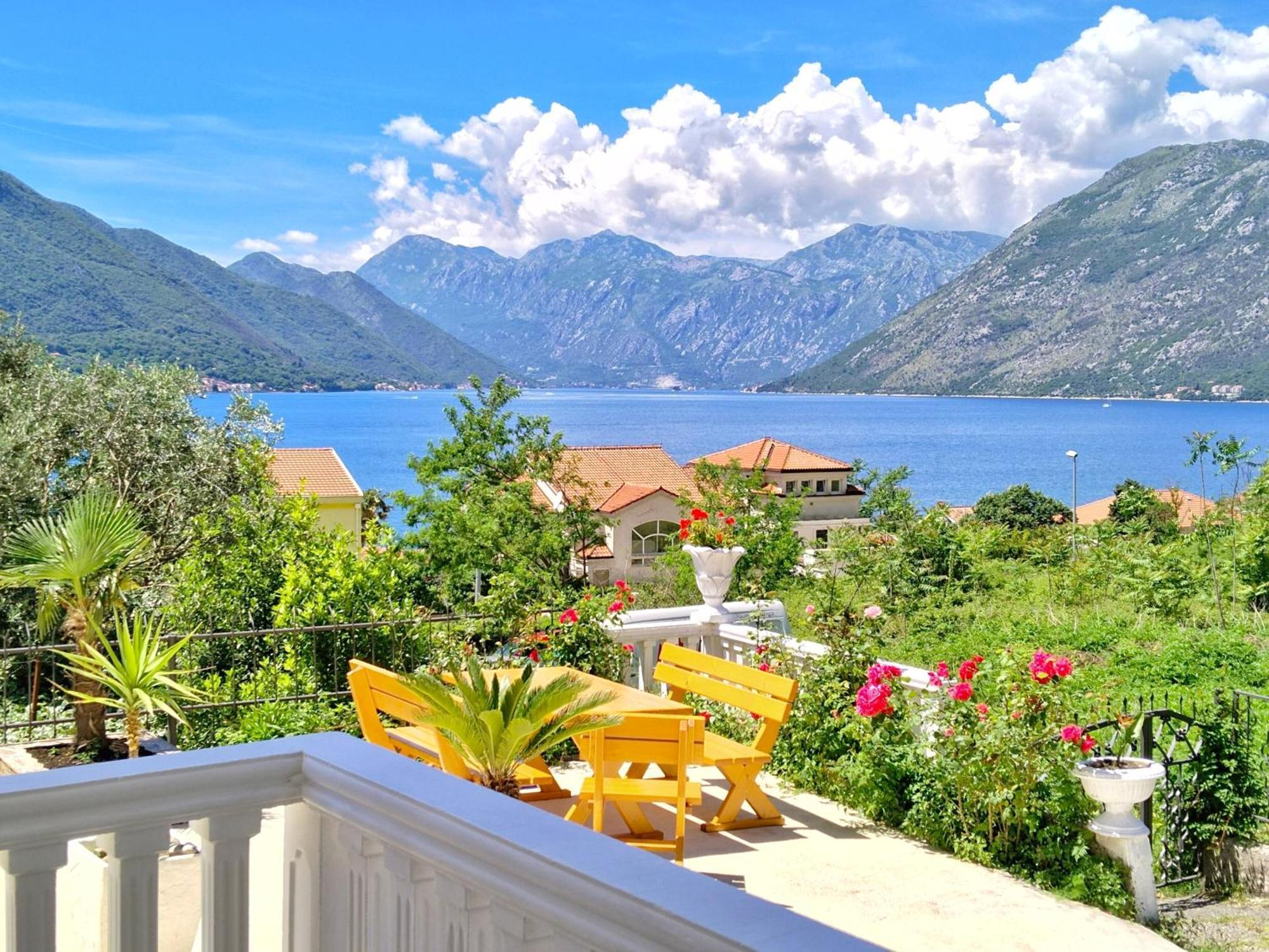 Apartments Sonja Kotor Luaran gambar